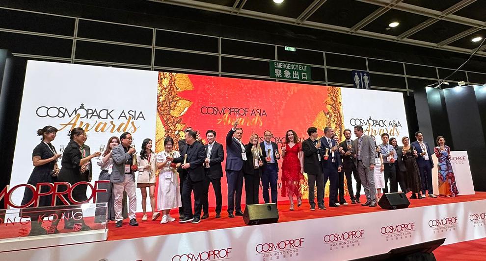 Cosmopack-Hong-Kong-Award_Group-Photo